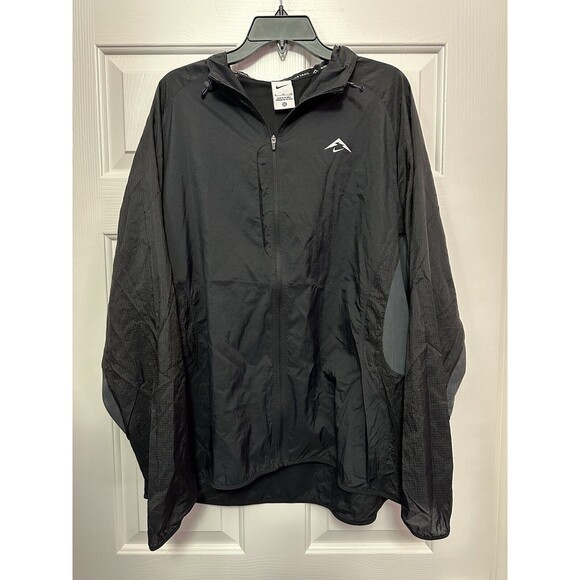 Size XL Mens Nike Trail Aireez Running Black Lightweight Jacket FN4002-010 NEW - Picture 1 of 4